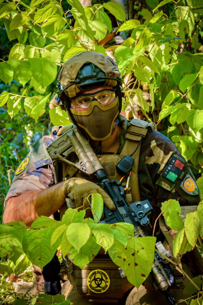 Milsim Woodland e VR16 VFC