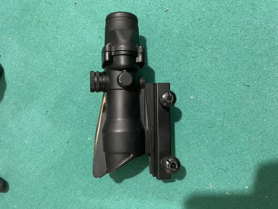 Red dot AIM-O
