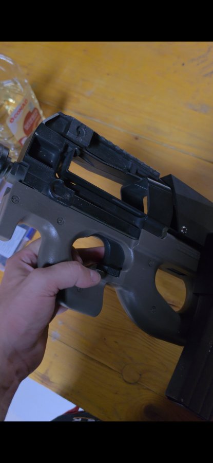 P90 niksak