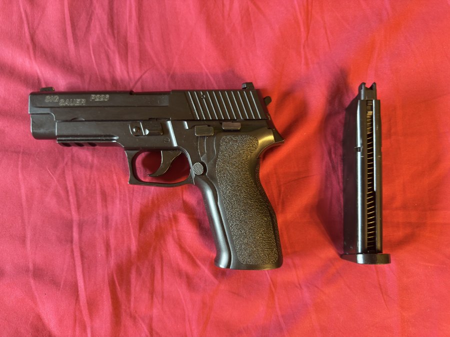 Replica sig sauer p226