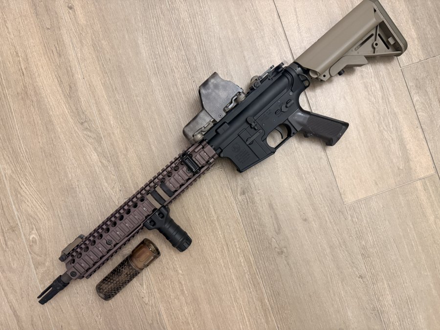 Mk18 VFC Colt Daniel Defense 12” + ACESSORI
