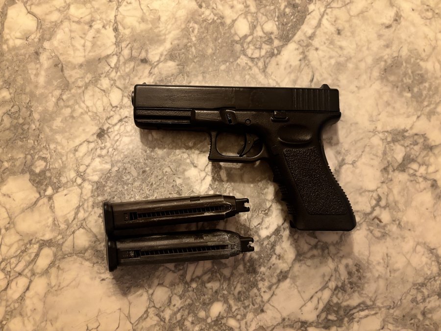 Glock 17  |  ASG