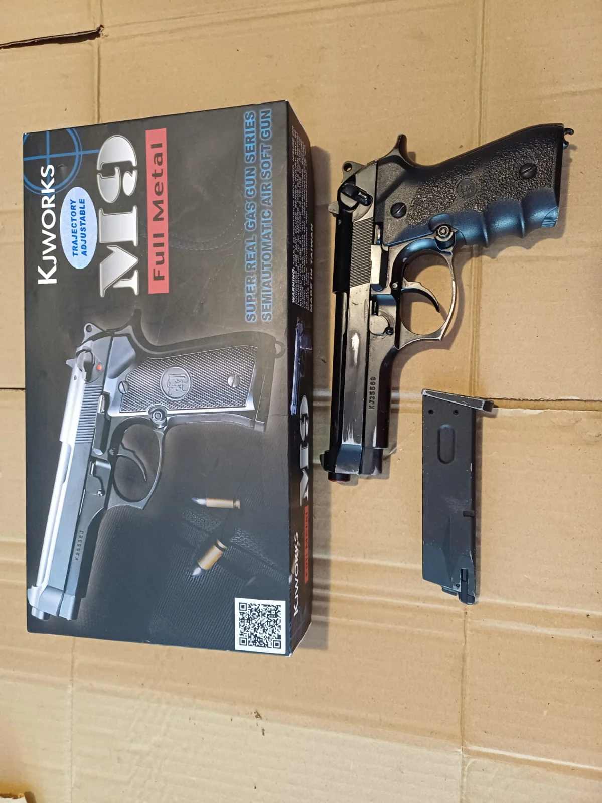 Kjworks Beretta M9 scarrellante — buone condizioni