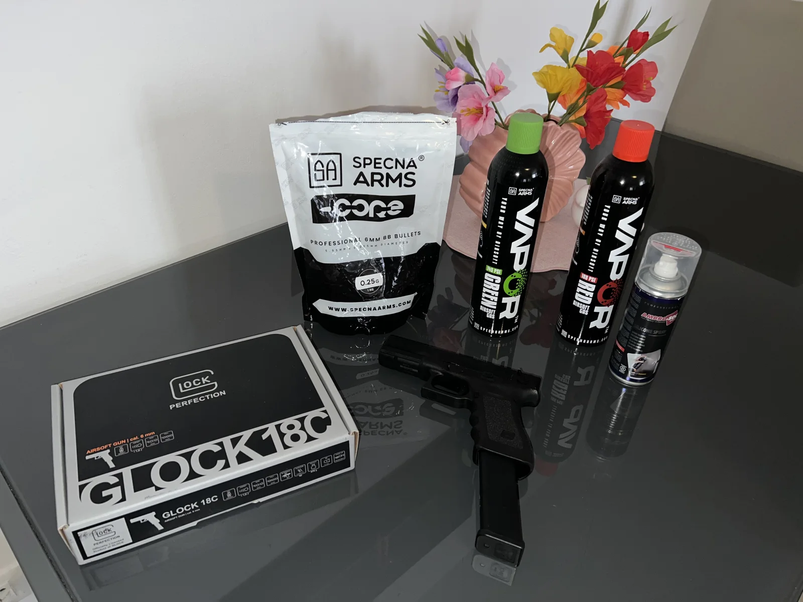 Set Softair: Pistola Glock 18C + Pallini Specna Arms + Gas e Olio