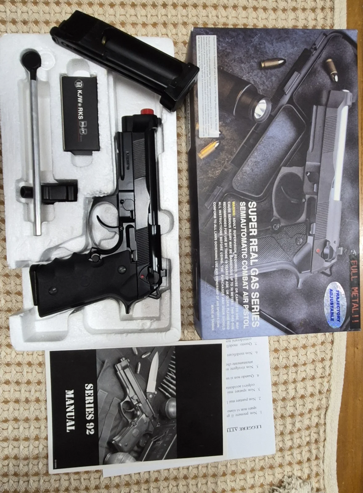 KJW M9 / 92FS (Beretta Replica) Full metal